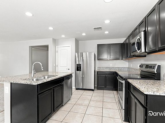 2nd image of 6043 E Oasis Blvd