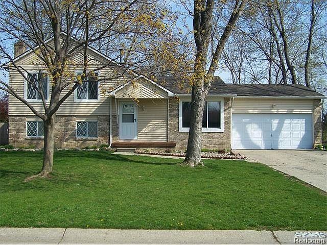 1st image of 9256 Elaine Dr