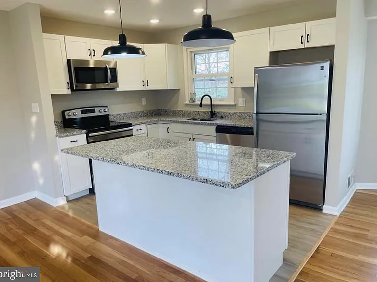 6810 Fern Ln — Photo 20