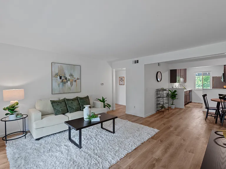 1733 Gascony Parc Dr #1733 — Photo 8