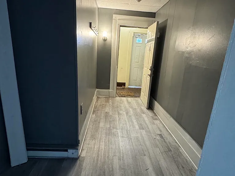 107 College St #1L — Photo 16