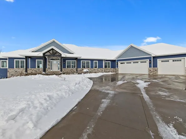4359 Eagle Landing Ct, De Pere, WI 54115