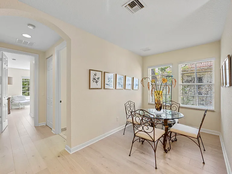 1043 Vintner Blvd — Photo 47