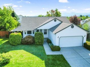 1914 N Hodges Ln, Greenacres, WA 99016