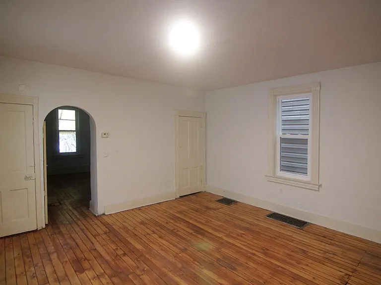 208 Green St #1 — Photo 5