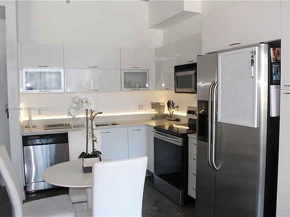 5th image of 133 NE 2nd Ave APT 1504