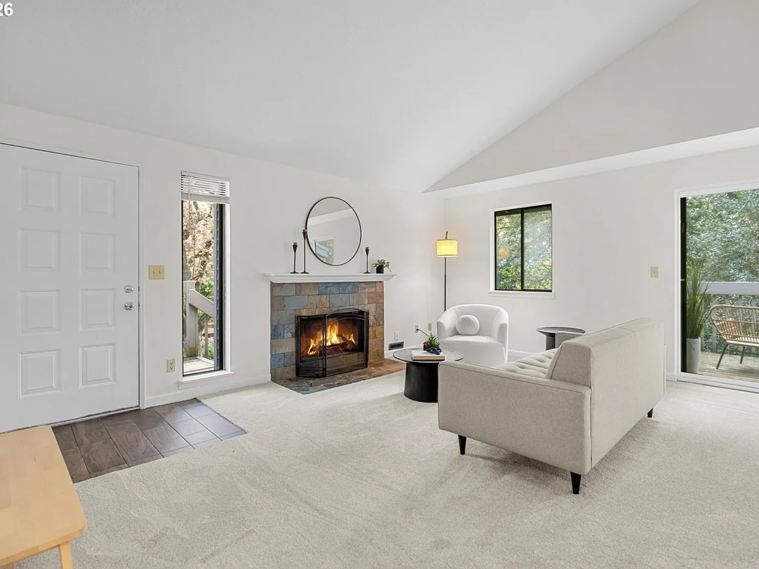 2 bed, 960 sqft, $1,950 — Photo 1