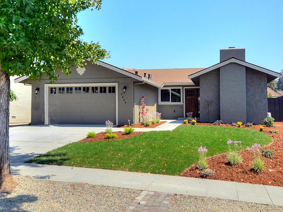 2nd image of 3460 Cuesta Dr