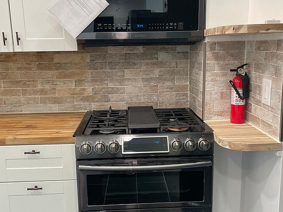 All kitchen appliances included