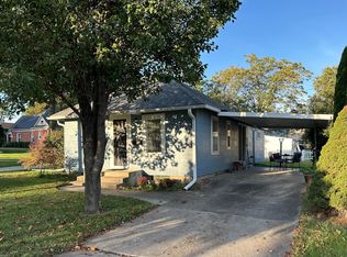 308 N 6th St, Hiawatha, KS 66434