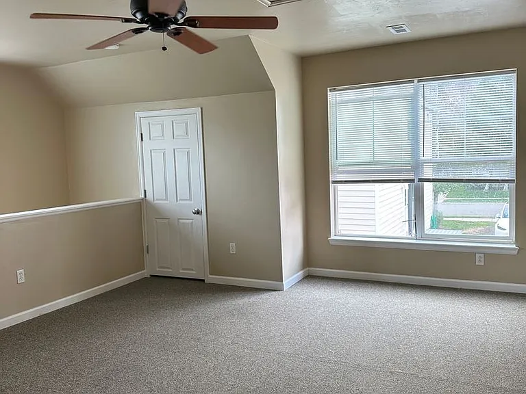 4255 Fanning Pl — Photo 3
