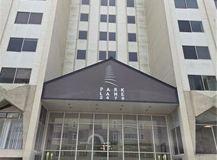 2479 Peachtree Rd NE APT 902, Atlanta, GA 30305