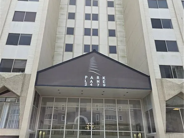 2479 Peachtree Rd NE APT 902, Atlanta, GA 30305