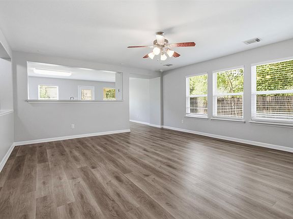 5th image of 11422 Cabbot Cove Ct