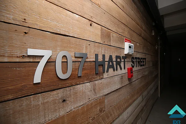 Rented by EXR | media 20