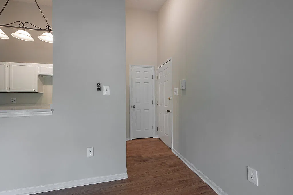 2 bed, 978 sqft, $1,650 — Photo 4