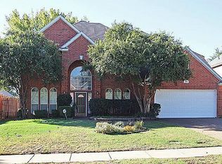 505 Coventry Dr, Grapevine, TX 76051