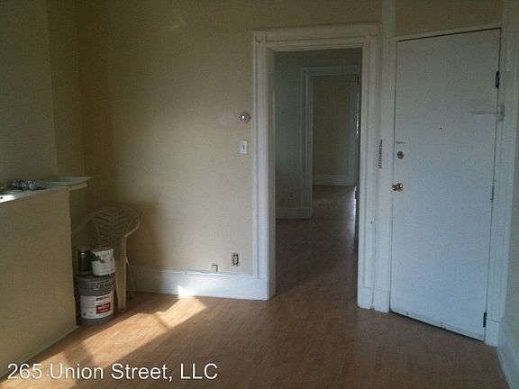 4th image of 2285 Kennedy Blvd APT 10