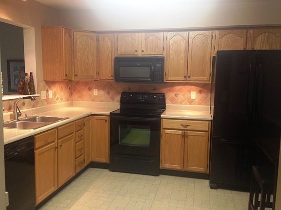 4th image of 10692 Newgate Ln