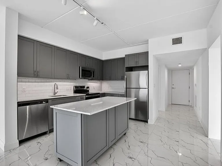 250 W Hidden Valley Blvd #104 — Photo 5