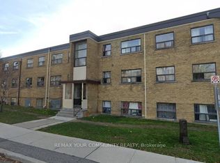 2645 Keele St #1A, Toronto, ON M6L2P2