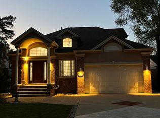 1704 Marguerite St, Park Ridge, IL 60068