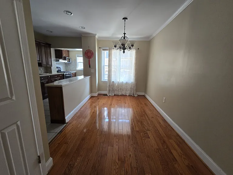810 Johnston St — Photo 5