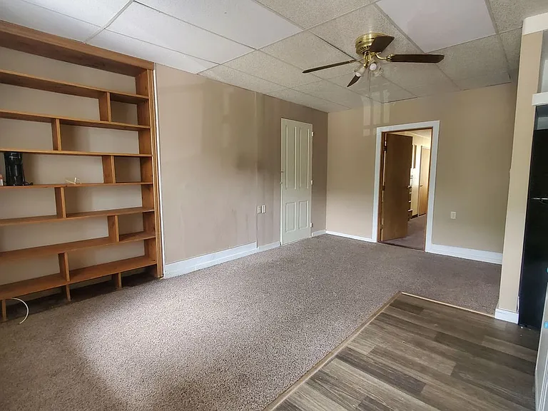 320 Washington St — Photo 16