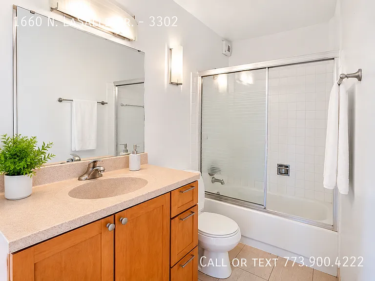 1660 N Lasalle St #3302 — Photo 8