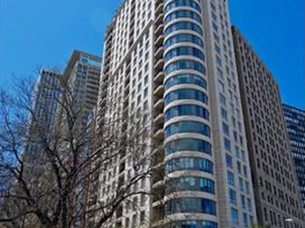 840 N Lake Shore Dr APT 201, Chicago, IL 60611
