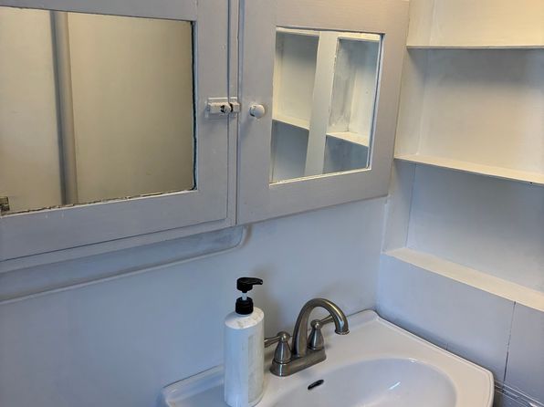 4 bedroom rental in Vancouver — photo 17