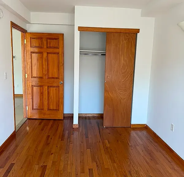 3519 Leavitt St #4J — Photo 4