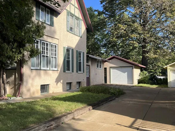 111 5th Ave NW, Watertown, SD 57201