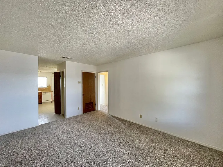 1304 Quail Cir — Photo 22