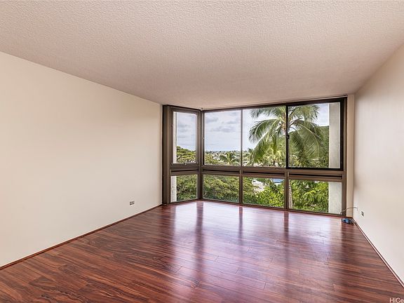 4th image of 501 Hahaione St #6L