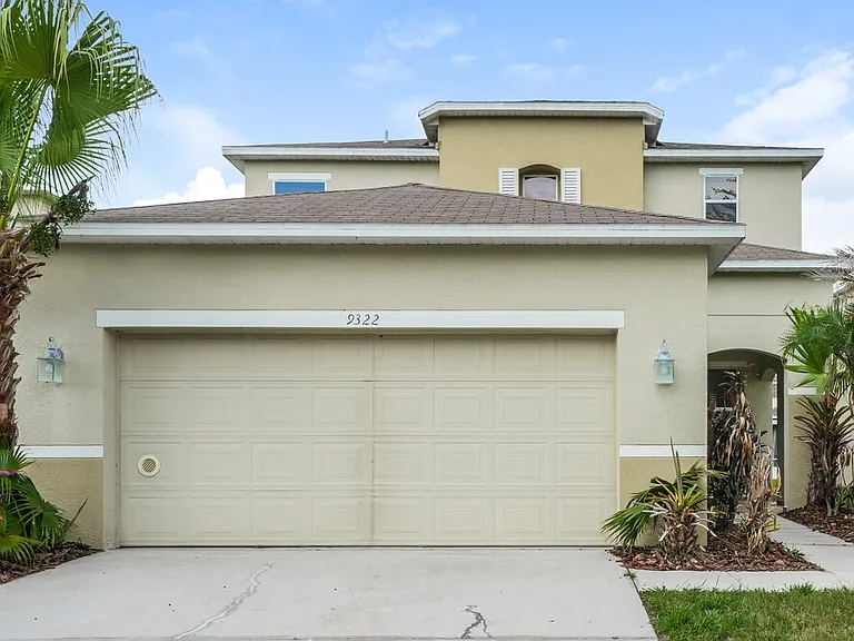 9322 Zincoe Ln — Photo 1