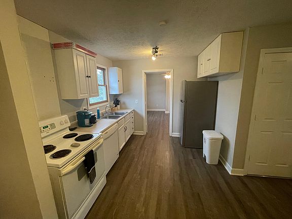 4th image of 5202 Wyoming Ave #C