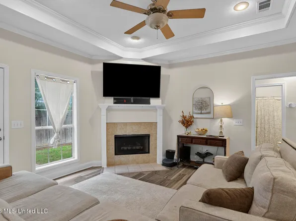 422 Oak Bnd, Brandon, MS 39047