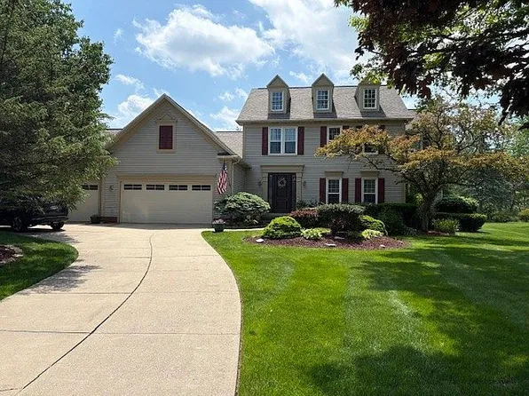 7462 Shady Hollow Rd NW, Canton, OH 44718