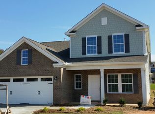 35 Chinaberry Dr, Clayton, NC 27527