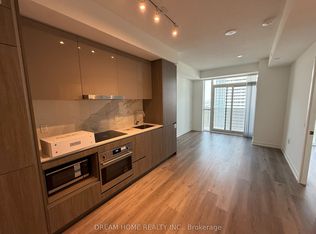 28 Interchange Way #3202, Vaughan, ON L4K 5C3
