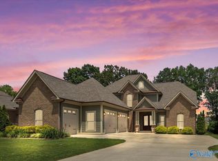 14318 Muirfield Dr, Athens, AL 35613