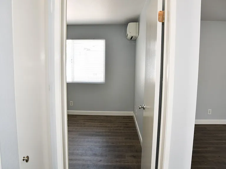 155 N Bitterbush St #B — Photo 15