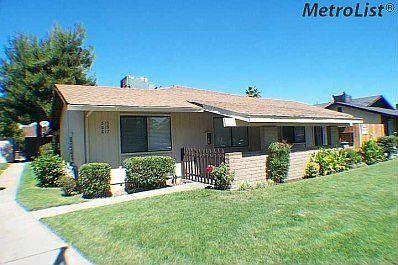 1st image of 615 W Century Blvd