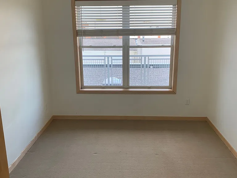 653 4th Ave N #315 — Photo 9