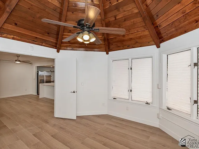 2174 S Del Valle Way — Photo 10