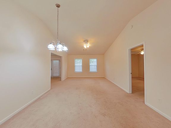 4th image of 137 Hillsborough Lane