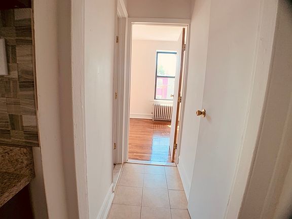 5th image of 21-27 27th St #Aa3