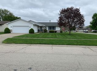 430 Dewberry Trl, Chatham, IL 62629