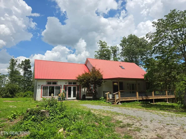 141 Central Ave, Robbins, TN 37852
